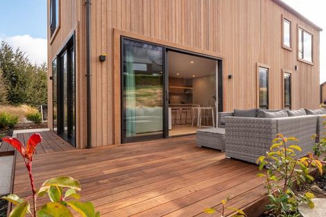 Photo of property in 13 Soudley Court, Jacks Point, Queenstown, 9371