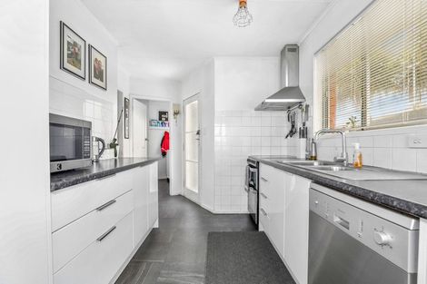 Photo of property in 21 Fenruss Street, Fairy Springs, Rotorua, 3015