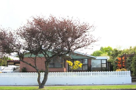 Photo of property in 35 Ashgrove Street, Rangiora, 7400
