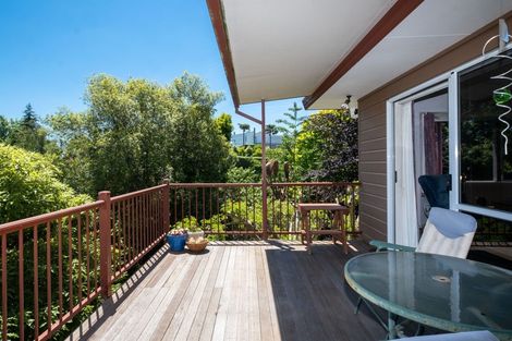 Photo of property in 31 Busby Hill, Havelock North, 4130