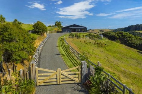 Photo of property in 123 Taiapa Valley Road, Muriwai, Waimauku, 0881