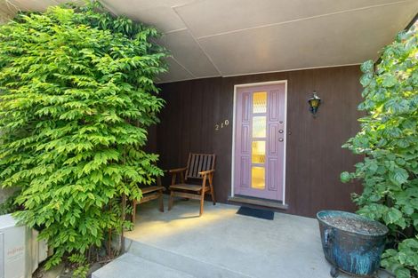 Photo of property in 210 Broughton Street, Gore, 9710