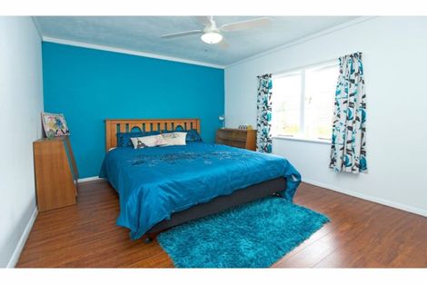 Photo of property in 1/680 Whangaparaoa Road, Stanmore Bay, Whangaparaoa, 0932