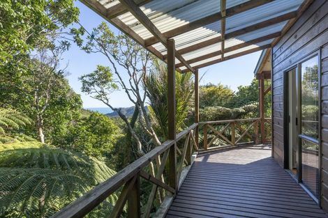 Photo of property in 165 Lone Kauri Road, Karekare, New Lynn, 0772