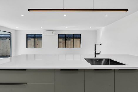 Photo of property in 21c Portland Drive, Mangorei, New Plymouth, 4312