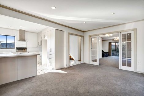 Photo of property in 90a Govett Avenue, Frankleigh Park, New Plymouth, 4310