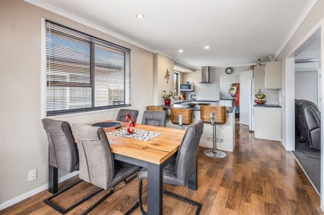 Photo of property in 166 Mark Avenue, Grenada Village, Wellington, 6037