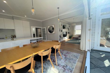 Photo of property in 22 Plunket Street, Kelburn, Wellington, 6012