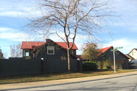 Photo of property in 98 Meadowstone Drive, Wanaka, 9305