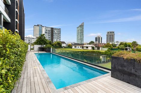 Photo of property in Frank Sargeson Apts, 307/80 Anzac Street, Takapuna, Auckland, 0622