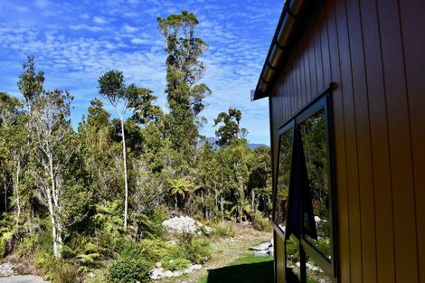 Photo of property in 64 Eco Place, Little Wanganui, Karamea, 7893