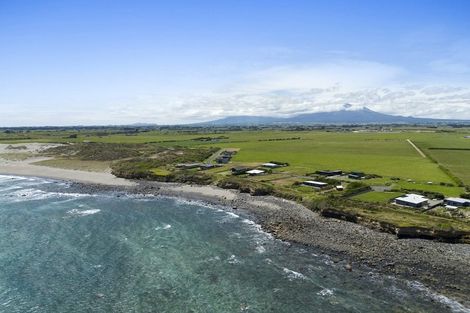 Photo of property in 261 Tai Road, Opunake, 4681