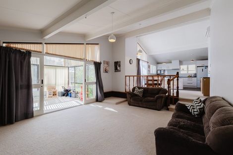 Photo of property in 23 Haast Place, Awapuni, Palmerston North, 4412