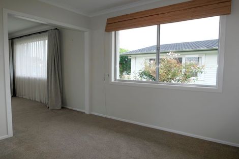 Photo of property in 77 Gray Avenue, Paraparaumu Beach, Paraparaumu, 5032