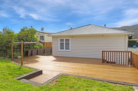 Photo of property in 101 Wellington Road, Wainuiomata, Lower Hutt, 5014