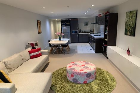 Photo of property in Monument Apartments, 5d/245 Wakefield Street, Te Aro, Wellington, 6011