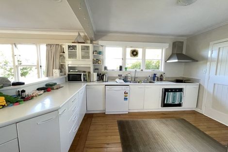 Photo of property in 25 Lake Road, Northcote, Auckland, 0627