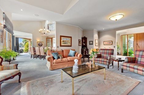 Photo of property in 64 Lake Crescent, Hamilton Lake, Hamilton, 3204