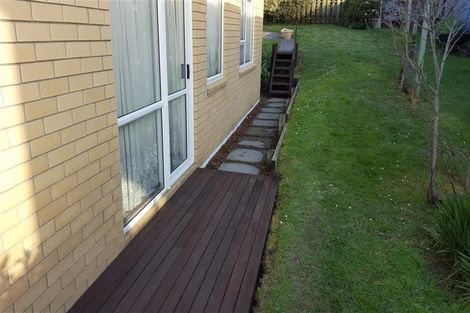 Photo of property in 12 Carl Place, Unsworth Heights, Auckland, 0632