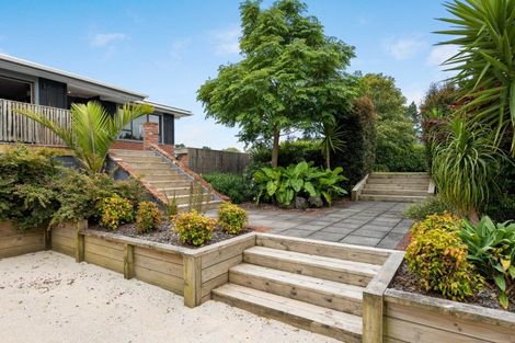 Photo of property in 8 Clearview Road, Lepperton, New Plymouth, 4373