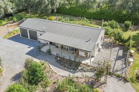 Photo of property in 146 Manakau Heights Drive, Manakau, Levin, 5573