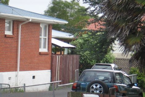 Photo of property in 2/7 Barbary Avenue, Kelston, Auckland, 0602