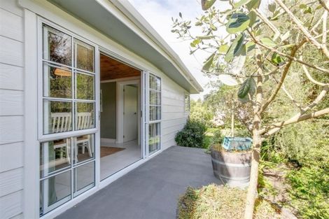 Photo of property in 5 Gow Avenue, Haumoana, 4102