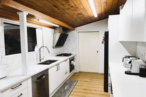 Photo of property in 12b Relko Crescent, Torbay, Auckland, 0630