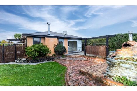 Photo of property in 51 Campbell Street, Geraldine, 7930