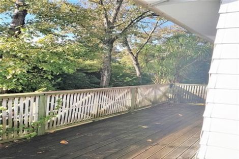 Photo of property in 2/21 Walnut Lane, Browns Bay, Auckland, 0630