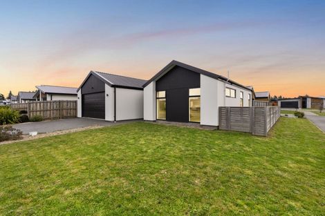 Photo of property in 17 Sedge Street, Belfast, Christchurch, 8051