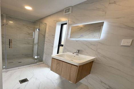 Photo of property in 12e Elcoat Avenue, Te Atatu South, Auckland, 0610