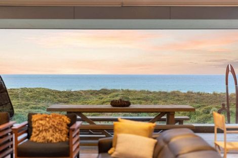 Photo of property in 25 Inanga Lane, Omaha, 0986