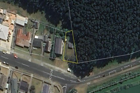 Photo of property in 29 Cousins Avenue East, Foxton Beach, Foxton, 4815