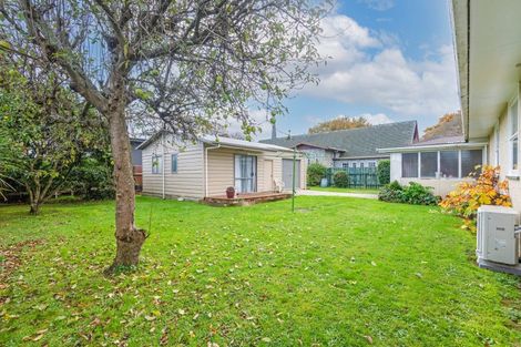 Photo of property in 49 Fox Street, Woodville, 4920