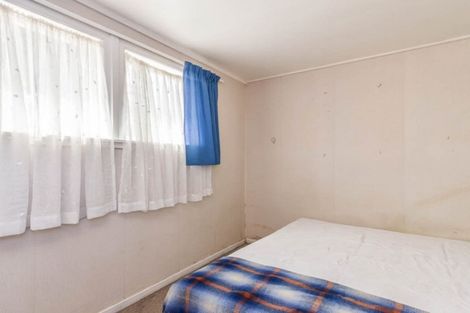 Photo of property in 1/42 Eastglen Road, Glen Eden, Auckland, 0602