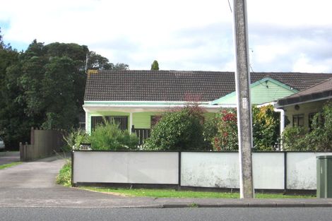Photo of property in 1/130 Bruce Mclaren Road, Henderson, Auckland, 0612