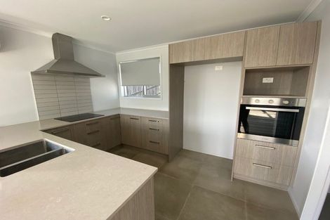 Photo of property in 1 Cascade Way, Omokoroa, 3114