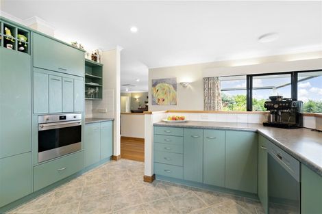 Photo of property in 132 Muriwai Valley Road, Muriwai, Waimauku, 0881