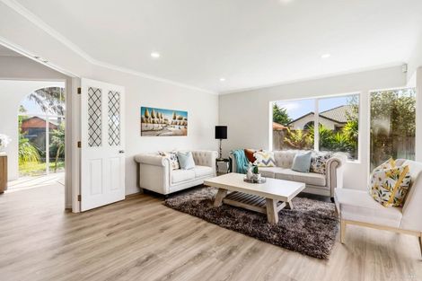 Photo of property in 11 Corfield Way, Burswood, Auckland, 2013