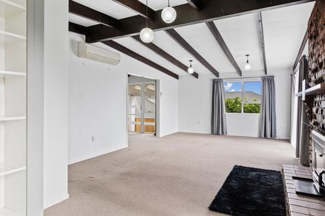 Photo of property in 66a Wakeman Street, Pahiatua, 4910