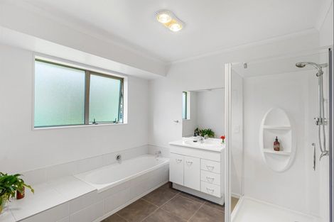 Photo of property in 51 Ohau Terraces, Ohau, Levin, 5570
