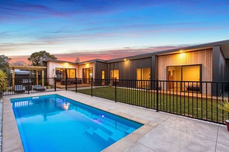 Photo of property in 12 Ardrossan Way, Tai Tapu, 7672