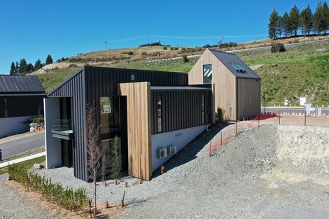 Photo of property in 18 Station Bay Rise, Lake Tekapo, 7999