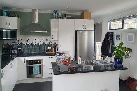 Photo of property in 44 Morere Street, Titahi Bay, Porirua, 5022