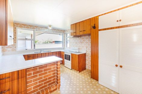 Photo of property in 15 College Street, Awapuni, Palmerston North, 4412