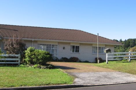 Photo of property in 11 Laingfield Terrace, Laingholm, Auckland, 0604