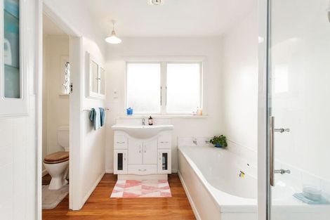 Photo of property in 13 Shearer Avenue, Papanui, Christchurch, 8052