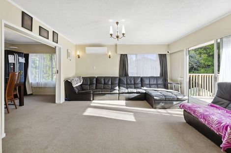 Photo of property in 16 Bacot Place, Howick, Auckland, 2014