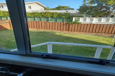 Photo of property in 2/9 Umere Crescent, Ellerslie, Auckland, 1051